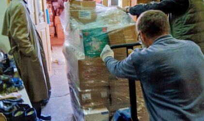 Тверская епархия отправила 5 тонн гуманитарной помощи для прихожан разрушенного храма в Лисичанске