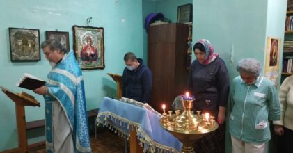 Возобновились службы в больничной часовне Вышневолоцкой ЦРБ