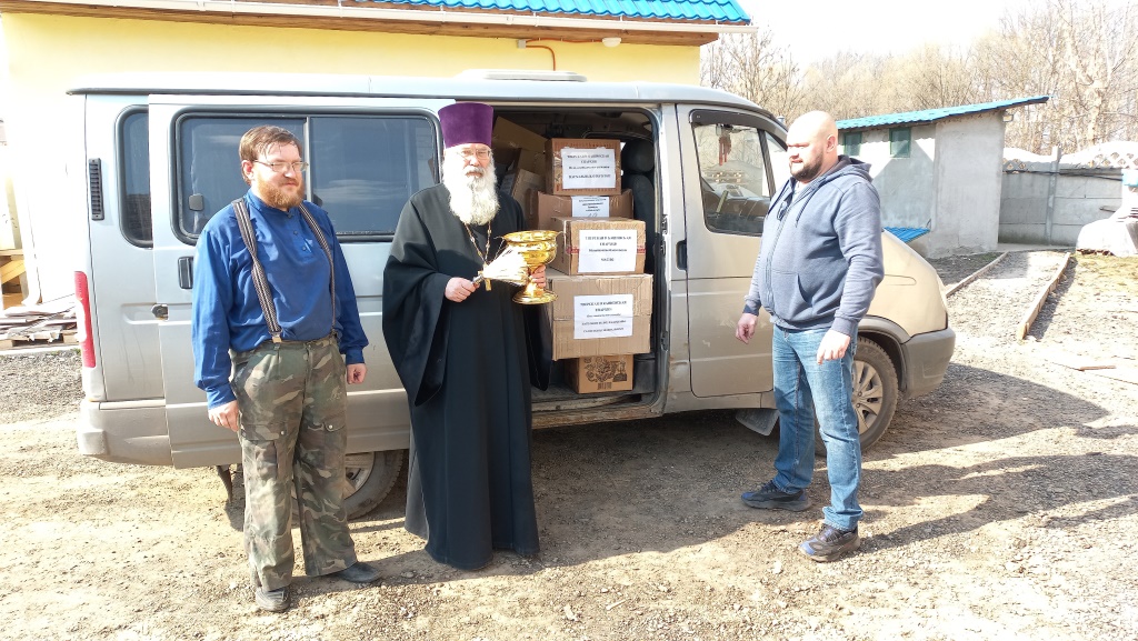 Полтонны гуманитарной помощи отправлены от Тверской епархии мобилизованным к празднику Пасхи