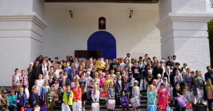 Более 400 детей получили наборы школьных принадлежностей в рамках акции «Соберем ребенка в школу»