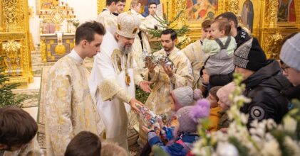 Подарки к празднику Рождества Христова переданы детям из многодетных, малообеспеченных семей и семей участников СВО