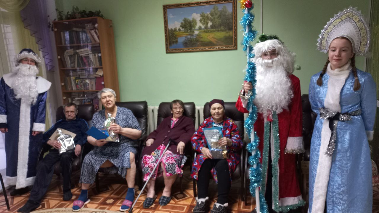 На Святках сотрудники Отдела социального служения Тверской епархии поздравили подопечных социальных и медицинских учреждений г.Твери