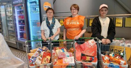 Тонну продуктов собрали добровольцы Твери, Вышнего Волочка и Бологого в ходе июньской акции «Корзина доброты»