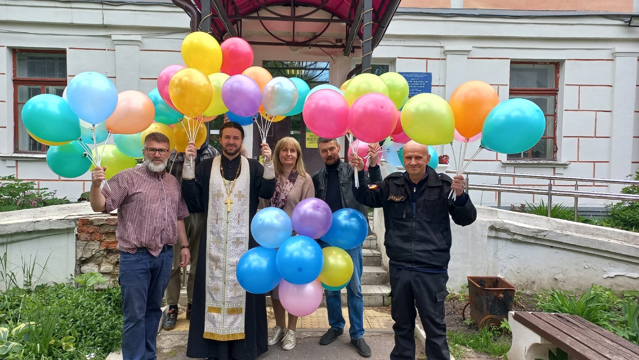 Маленьких пациентов Центра детской неврологии г.Твери поздравили с Международным днем защиты детей